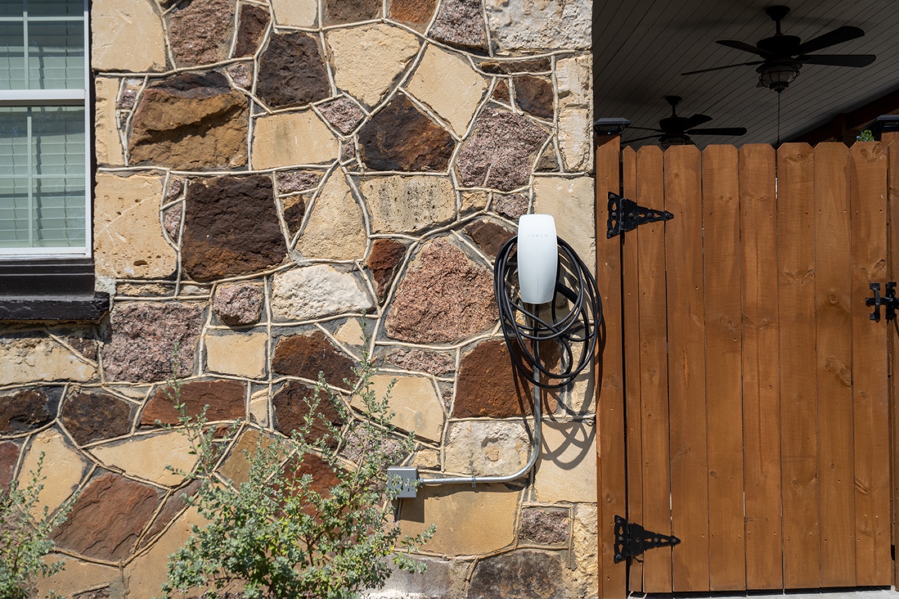 Level 2 EV charger available at Old Town Stone Cottage
